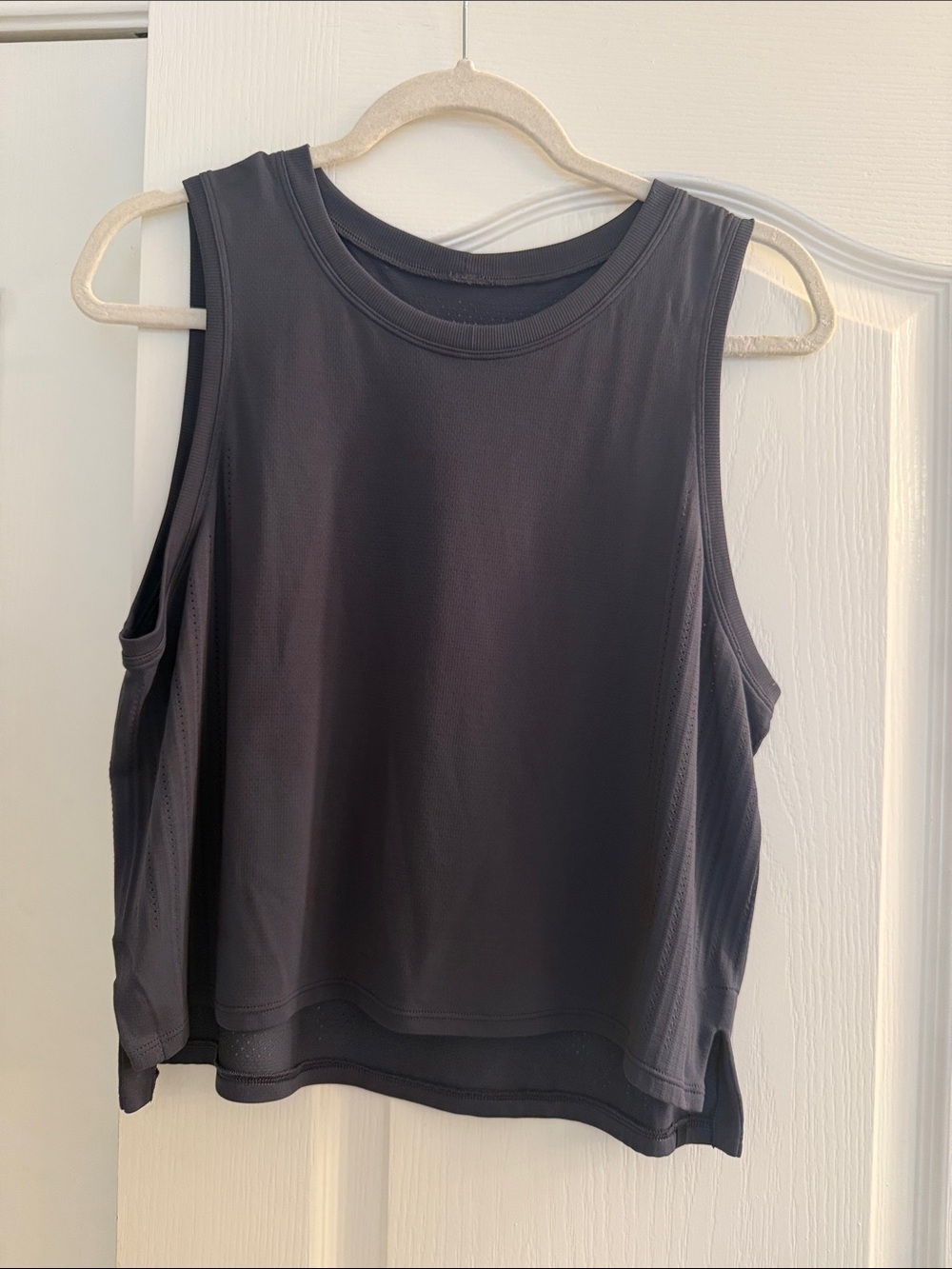 Women's Black Sleeveless Performance Tank Top